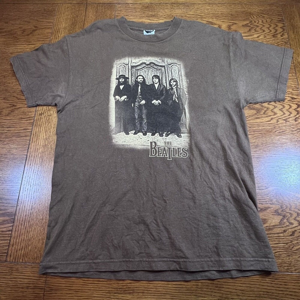 The Beatles 2006 Apple Corps LTD Short Sleeve T-Shirt Brown Adult Size Large